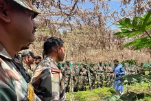 Sagar: 5 लेयर फार्मिंग देख चौंक गए सेना के जवान...जैविक खेती का लिया संकल्प, देखें तस्वीरें