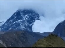 J&K: कई जिलों में हिमस्खलन का अलर्ट, लोगों को ऐसे इलाकों से सजग रहने की सलाह
