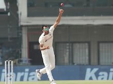 अक्षर ने 50वां विकेट बनाया यादगार, फेंकी जादुई गेंद, चारों खाने चित हुआ बैटर