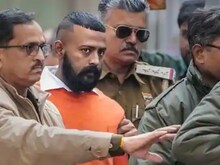 अब किसे 5.11 करोड़ रुपये देना चाहता है जेल में बंद महाठग सुकेश? मांगी अनुमति