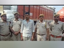 पशु आहार की आड़ में चल रहा था शराब तस्करी का खेल, 401 पेटी दारू जब्‍त