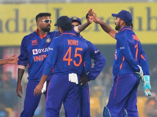 IND vs AUS: 269 रन पर ढेर हुई ऑस्ट्रेलिया. (AP)