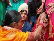 PHOTOS: हिंदू लड़के ने भरी मुस्लिम लड़की की मांग, पंचायत के फैसले से सब खुश!