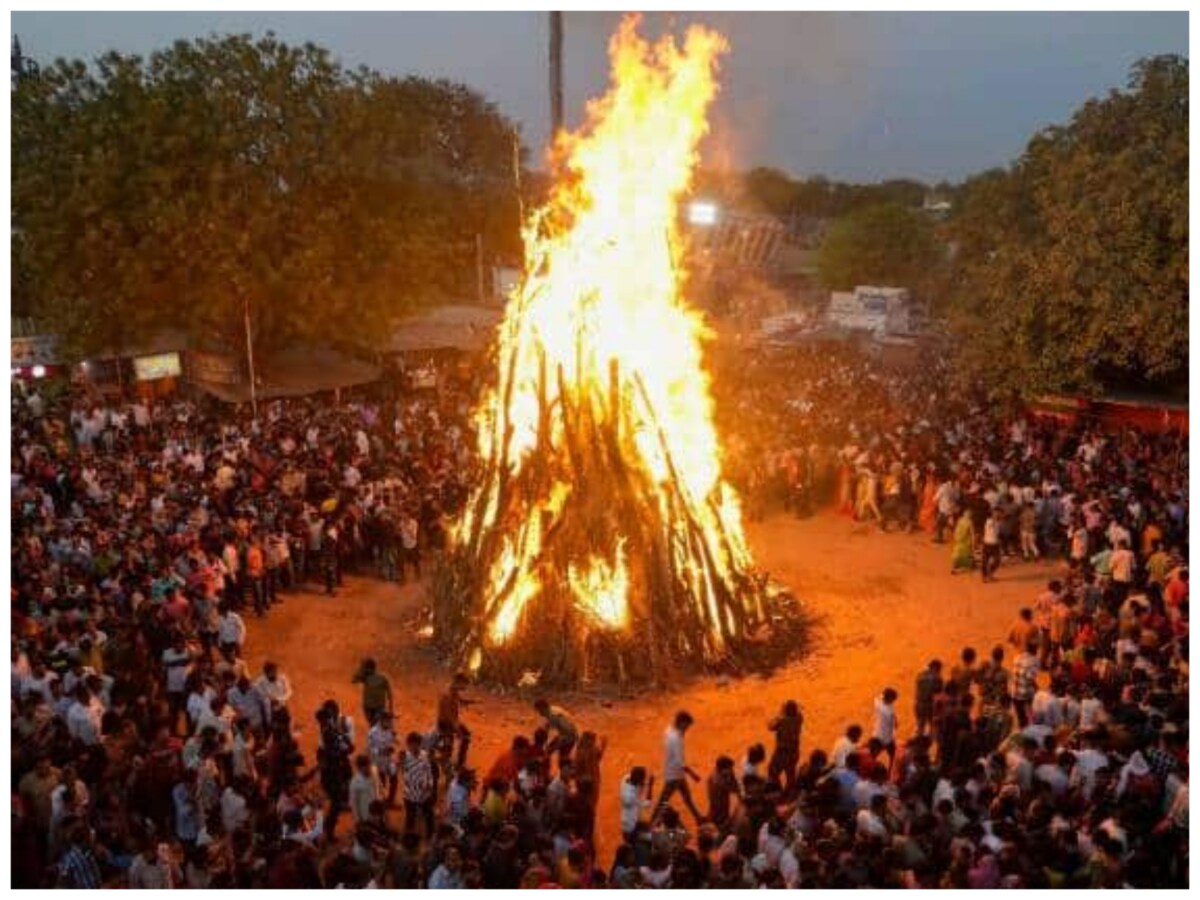Holika Dahan Images: An Incredible Collection of over 999+ High-Quality ...