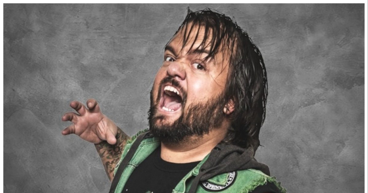 WWE Wrestler hornswoggle 4 feet height who won WWE Cruiserweight