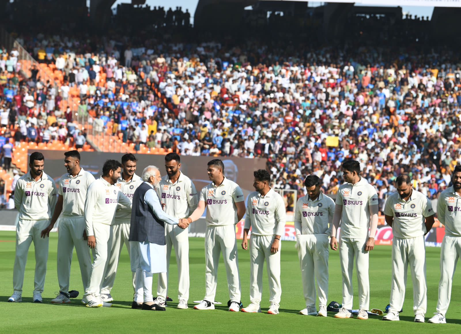 noida international cricket stadium, india-pakistan cricket match in noida, ipl match in noida, india australia cricket match in noida, bcci, cm yogi adityanath, upca, up cricket association, International Matches, stadium, kanpur, lucknow, varanasi, नोएडा में बनेगा अंतर्राष्ट्रीय क्रिकेट स्टेडियम, अंतरराष्ट्रीय क्रिकेट स्टेडियम, उत्तर प्रदेश क्रिकेट एसोसिएशन, बीसीसीआई, आईपीएल मैच, 