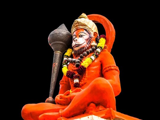 हनुमान जी को चोला चढ़ाने की विधि. Image-canva