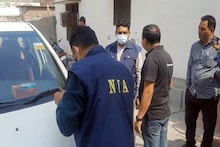 कोझिकोड ट्रेन आगजनी केस: आरोपी शाहरुख और अन्‍य के ठिकानों छापा, NIA ने जब्‍त किए सबूत