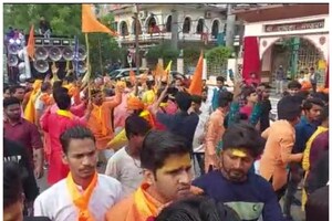 झांसी में राम नवमी शोभायात्रा में उमड़ी भीड़, जगह-जगह हुआ जोरदार स्‍वागत