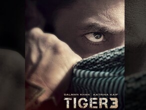 खबरों के अनुसार, 'पठान' के वे सीन्स जो 'टाइगर 3' में दोहराए जाएंगे, उसमें भी कुछ बदलाव होंगे, यानी हूबहू कॉपी पेस्ट वाली बात नहीं होगी. वैसे 'टाइगर' के हर पार्ट में हमें एक्शन देखने को मिले हैं, तो जाहिर सी बात है कि इस बार भी सलमान खान और कैटरीना कैफ मिलकर कुछ धमाल जरूर करेंगे.