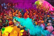 Colors of HOLI: रंग-गुलाल ही नहीं, यहां आग, पत्थर, कोड़े, फूल, मुर्दे और दूध-दही से भी मनाते हैं रंगोत्सव