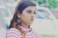 आकांक्षा दुबे की चाची बोली, उसके साथ गलत किया, वह आत्महत्या नहीं कर सकती
