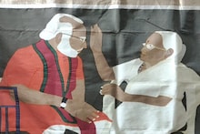 बनारसी बुनकर ने साड़ी पर उकेरा PM मोदी और मां हीराबेन का प्रेम, भावुक हुए लोग