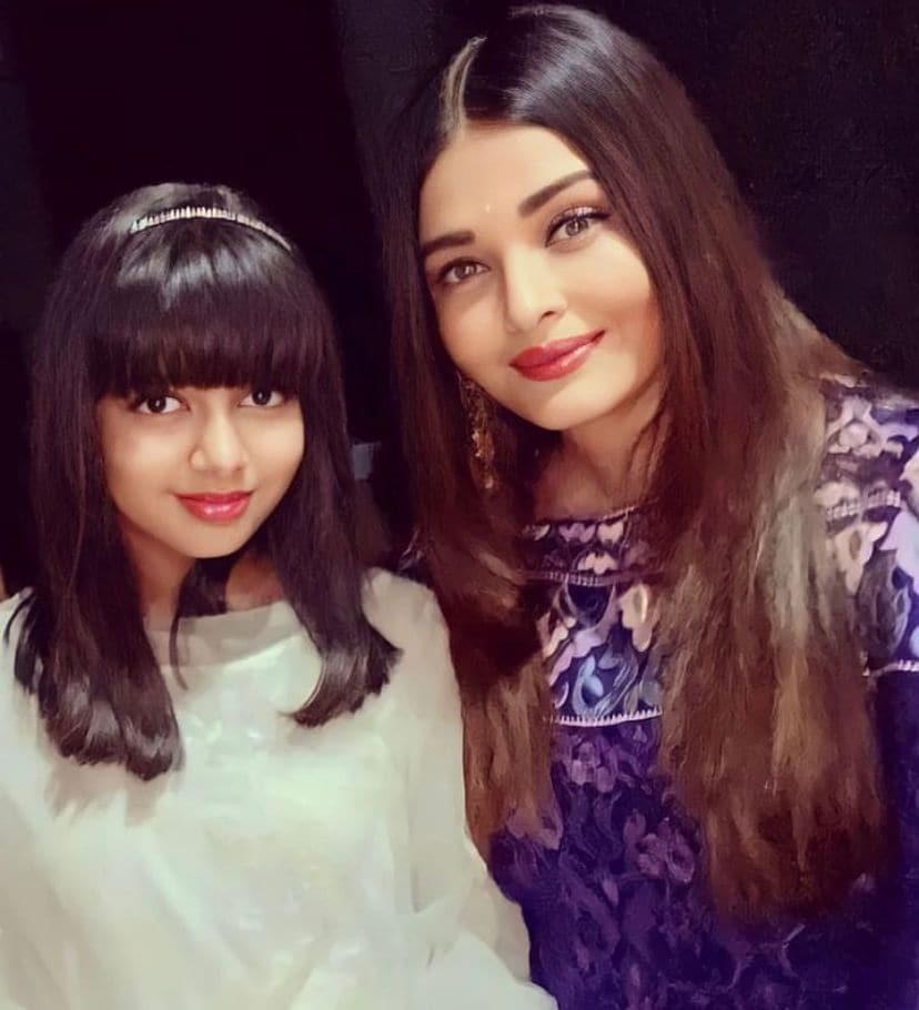 Aaradhya Bachchan Aishwarya Rai Bachchan Trolled For Her Outfit And  Hairstyle In Ambani Family Ganpati Mahotsav | Aaradhya Bachchan Trolled:  Mother Aishwarya Rai and daughter reached Ambani's house wearing matching  suits, users