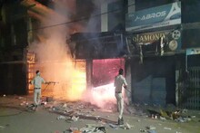 Bihar: नालंदा में रामनवमी जुलूस के दौरान हिंसा, दो समुदायों के बीच जमकर पथराव और आगजनी