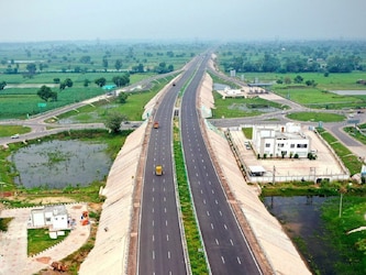  राष्‍ट्रीय राजमार्ग प्राधिकरण (NHAI) ने फेसबुक पोस्‍ट के जरिये अंबाला-कोटपुतली ग्रीनफील्‍ड कॉरिडोर को लेकर बड़ी जानकारी दी है. NHAI ने बताया कि ग्रीनफील्ड कॉरिडोर का निर्माण कार्य पूरा कर लिया गया है. इसके बनने से राजस्‍थान, हरियाणा और पंजाब के प्रमुख शहरों के बीच कनेक्टिविटी पहले की तुलना में काफी आसान हो जाएगी. (NHAI के फेसबुक अकाउंट से साभार)