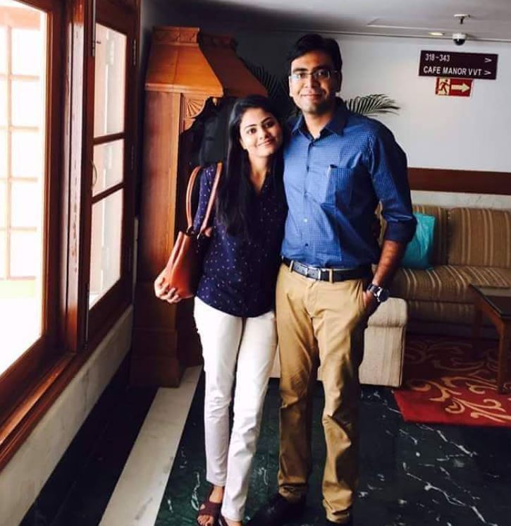  अर्तिका शुक्ला भाई को IAS के ओहदे पर देख उनसे प्रेरित हुईं. वे MD की पढ़ाई कर रही थी. लेकिन भाई से प्ररित होकर उन्होंने MD की पढ़ाई छोड़ी और आईएएस अधिकारी बनने के ख्वाब को पूरा करने के लिए भाई के नोट्स से तैयारी की. 2015 में पहले ही प्रयास में एग्जाम पास कर सफल हो गईं.