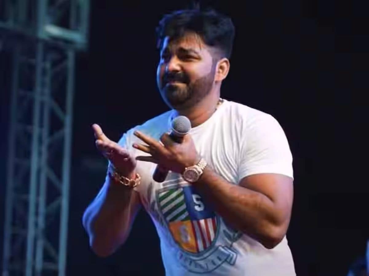 This song on Pawan Singh receives Over 1 crore views, check out video here  | NewsTrack English 1