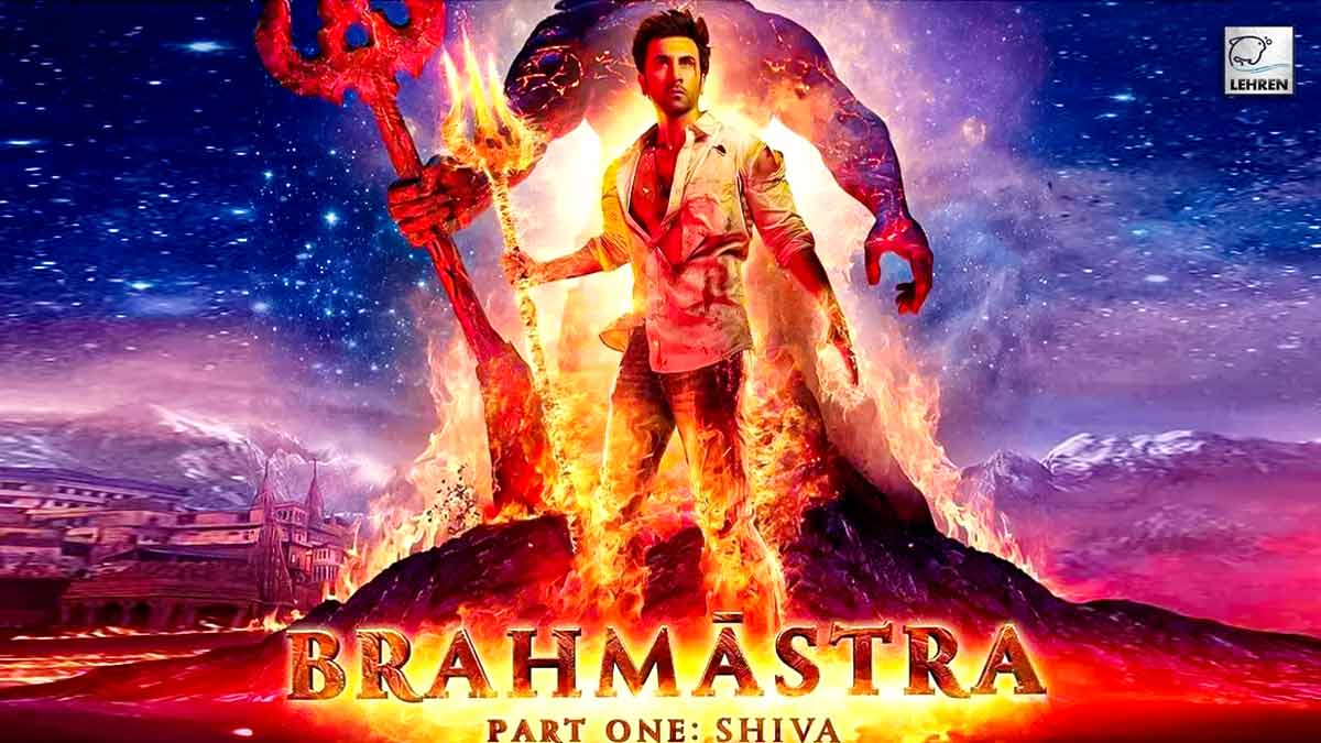 अयान ने हाल ही में आयोजित News18 शोशा रील अवार्ड्स में 'ब्रह्मास्त्र: पार्ट वन- शिवा' के लिए सर्वश्रेष्ठ निर्देशक का अवॉर्ड जीता. अपने प्यार और जुनून की परियोजना के लिए अपना पहला पुरस्कार जीतने के लिए उत्साहित, वे कहते हैं, 'यह मेरे लिए विशेष है, क्योंकि सच कहा जाए, तो यह एक ऐसी फिल्म नहीं थी जिसके लिए हमें पुरस्कार मिले, लेकिन अब हम लोकप्रिय वोट पा रहे हैं, जो मुझे वास्तव में अच्छा लगता है. पुरस्कार आपको हमेशा अच्छा महसूस कराते हैं. अपने काम के लिए सराहना मिलना अच्छा है.'