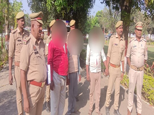 बहराइच में तांत्रिक के बहकावे में आकर चचेरे भाई ने 10 साल के मासूम की बलि दे दी. युवक ने निर्मम तरीके से मासूम का गला काटा फिर उसके शव को खेत में फेंक दिया. पुलिस ने मृतक के चचेरे भाई के अलावा उसके चाचा को भी गिरफ्तार किया है.पुलिस ने मृतक विवेक के पिता किशुन की तहरीर पर अज्ञात लोगों के खिलाफ केस दर्ज किया था.