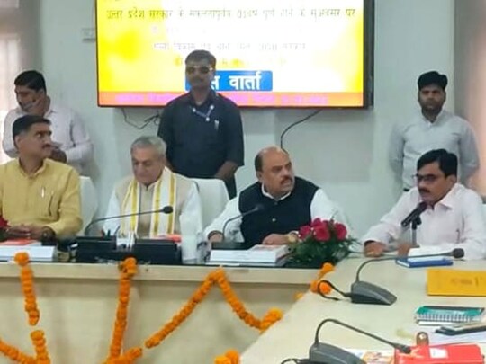 Aligarh News: मंत्री चौधरी लक्ष्मी नारायण ने अलीगढ़ का नाम हरिगढ़ करने पर कहा कि यह एक लंबी प्रक्रिया है 