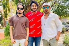 भोजपुरी का ऐक्शन हीरो है ये एक्टर, हाथ लगी 4 करोड़ के बड़े बजट की फिल्म