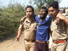 ढाई साल की मासूम से30 साल के युवक ने किया दुष्कर्म, एनकाउंटर के बाद हुआ अरेस्ट