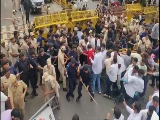 राजस्‍थान में डॉक्‍टर लगातार राइट टू हेल्‍थ बिल का विरोध कर रहे हैं. (न्‍यूज 18 हिन्‍दी) 