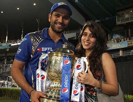 IPL 2023 में रोहित शर्मा का हौसला बढ़ाती नजर आएंगी रितिका. (BCCI)