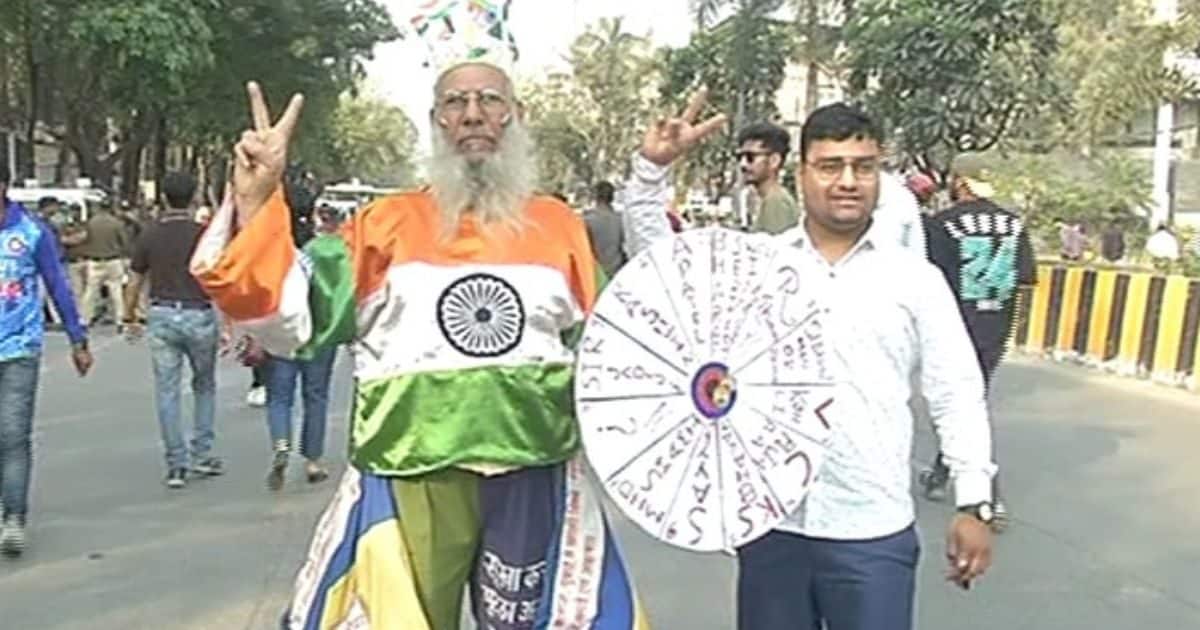India australia 3rd cricket test match cleanliness campaign old man ...