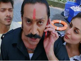 'गोलमाल: फ़न अनलिमिटेड' एक ऐसी फिल्म है जो आपको हंसने पर मजबूर पर देती है. फिल्म के कई किरदारों ने धूम मचा दी, लेकिन फिल्म के क्लाइमेक्स में चार चांद लगाने वाले वसूली भाई का अंदाज सबसे निराला था.