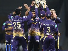 KKR के बॉलर के पास नहीं थे जूते, कोच ने मैदान से भगाया,गेम छोड़ने की आ गई नौबत