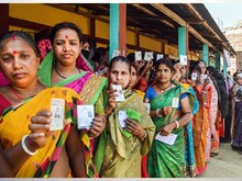 अब घर बैठे डाल सकेंगे वोट, इन्हें मिली VFH की सुविधा, यह है कर्नाटक का शेड्यूल