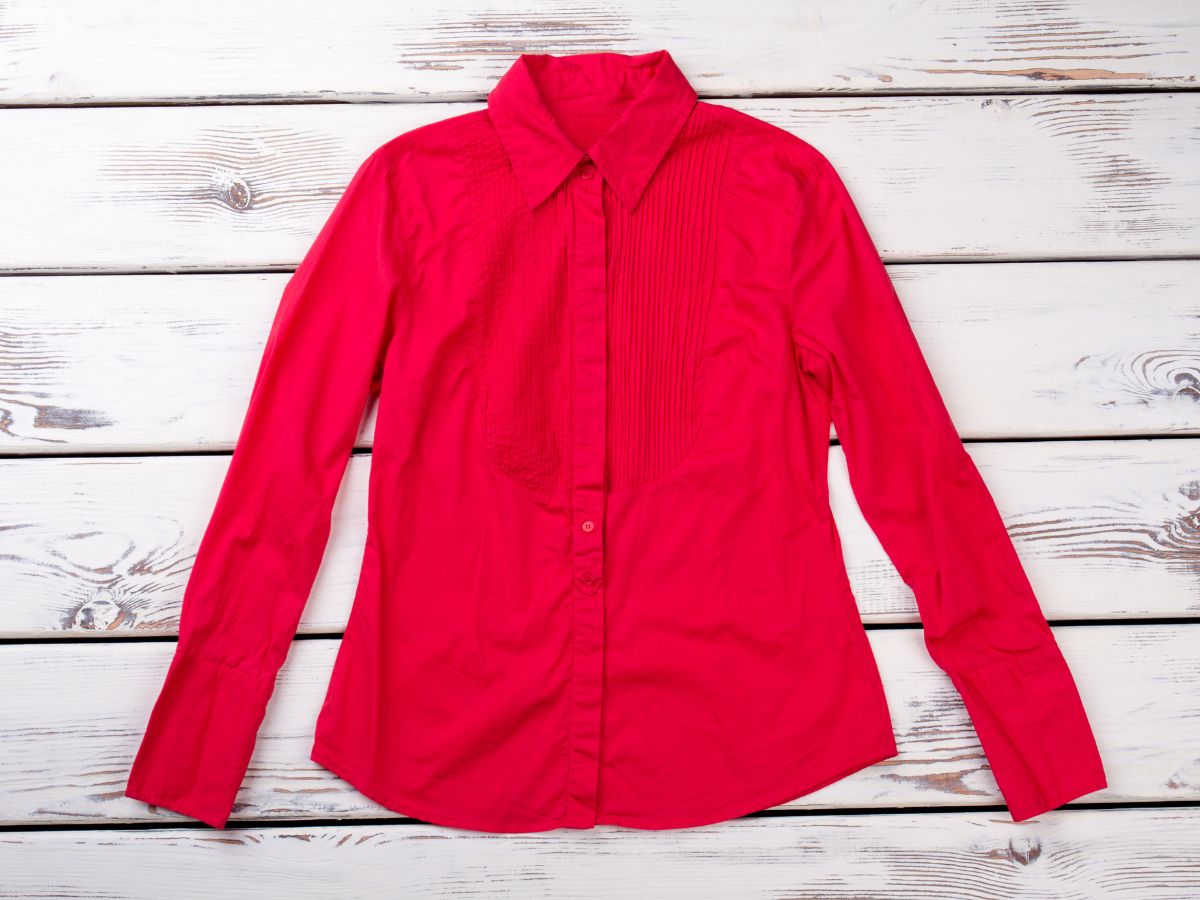 औरतों की शर्ट में क्यों नहीं होती जेब? अन्य कपड़ों में भी नहीं मिलती