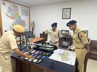 भरतपुर में मोबाइल चोर गिरोह के 3 सदस्य गिरफ्तार, लूटे गए 18 मोबाइल फोन बरामद
