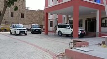 Crime News : रिश्ते के चाचा ने 4 साल की मासूम को बनाया हवस का शिकार, बच्ची की हालत गंभीर
