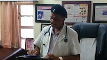 Dancing Doctor : डॉक्टर ने लगाए 72 की उम्र में ठुमके, सोशल मीडिया पर लोग कर रहे खूब पसंद