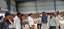 गेहूं केंद्रों पर किसानों से लिए जा रहे थे पैसे, अचानक पहुंचे कलेक्टर, फिर...