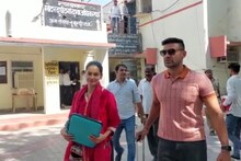 Kota News: नेहरू परिवार पर आपत्तिजनक टिप्पणी केस में पायल रोहतगी कोर्ट में पेश, दो साल से हैं जमानत पर