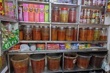Bikaner News : बीकानेर में मिलता है 40 से 50 प्रकार का आचार, देश ही नहीं विदेशों तक इसकी डिमांड