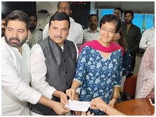 AAP की डॉ. शैली ओबरॉय ने मेयर पद के लिए किया नामांकन, 26 अप्रैल को होंगे चुनाव