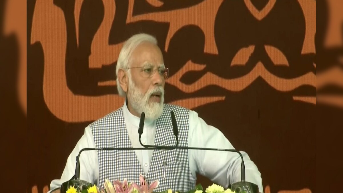 LIVE: हमारी सरकार ने गांवों के विकास के लिए तिजोरी खोल दी है...... कार्यक्रम में बोले पीएम मोदी
