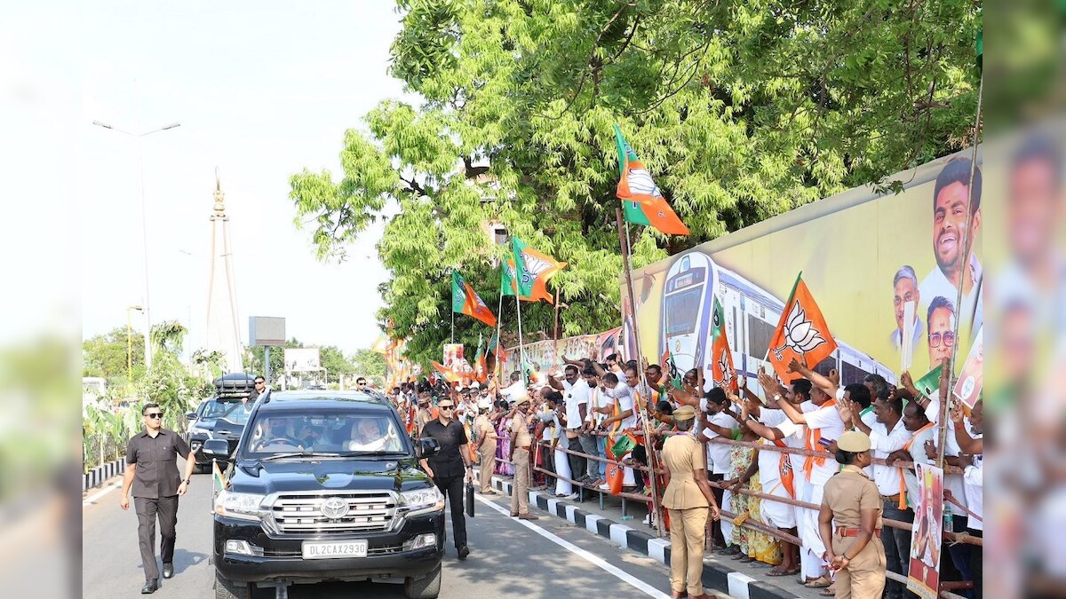 चेन्नई में प्रधानमंत्री मोदी ने किया भव्य रोड शो; राजनीतिक घमासान के बीच स्टालिन के साथ दिखी गर्मजोशी