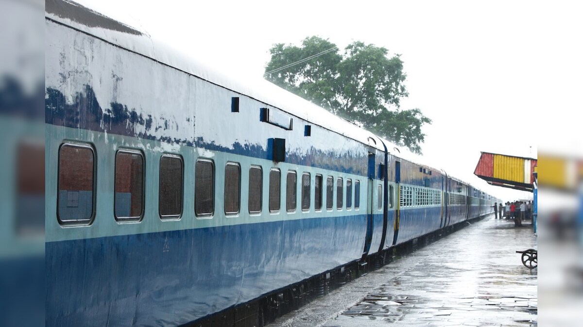 सीनियर सिटीजन को मिलेगी किराये में छूट! बंपर कमाई के बाद मेहरबान होगा रेलवे, एक्‍सपर्ट क्‍या लगा रहे कयास