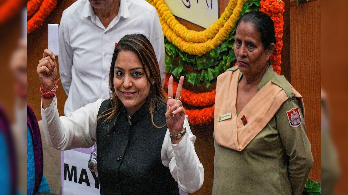 दिल्ली में हंगामे के बाद 3 बार हुए मतदान, फिर होने जा रहे हैं मेयर के चुनाव, जानें कारण
