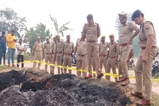 आखिर कौन दे रहा खौफनाक घटनाओं को अंजाम? महाराजगंज पुलिस की बैचैनी बढ़ी