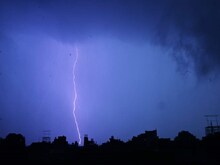 दिल्ली-NCR में बिगड़ा मौसम, आंधी-बारिश के प्रभाव से बचने को करें ये 7 उपाय