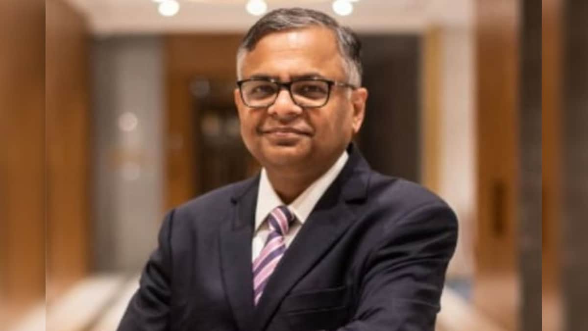 किसान के बेटे की सैलरी 109 करोड़, कभी पिता के साथ करते थे खेती, आज संभाल रहे हैं टाटा ग्रुप की कमान