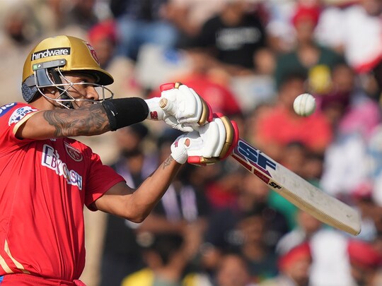 KKR vs PBKS: शिखर धवन (Shikhar Dhawan) ने आईपीएल में नया रिकॉर्ड बना दिया है. (PTI)
