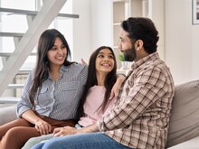 बच्चों में बढ़ रही है नेगेटिविटी, 5 टिप्स की लें मदद, दिखेगा असर